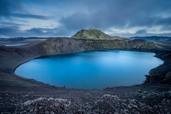 Bláhylur Blue Crater