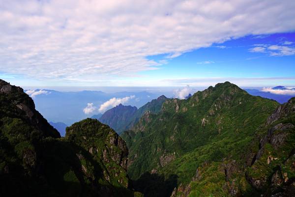 Splendid mountains view from Fansipan, Sapa, Vietnam