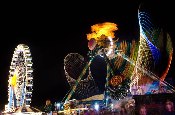 Wiesn bei Nacht 2