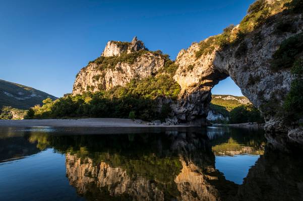 Sunrise at Pont d'Arc