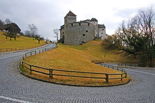 Zigzag road Furst-Franz-Josef-Strasse