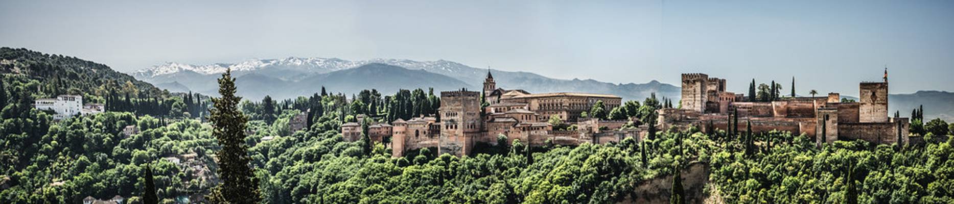 Panorámica clásica de la Alhambra de Granada