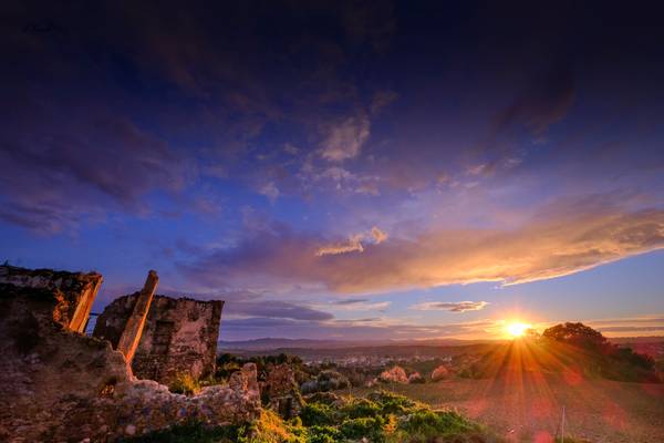 Ruinas al sol _XT25567_1