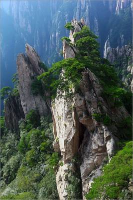 Amazing rocks in Huangshan