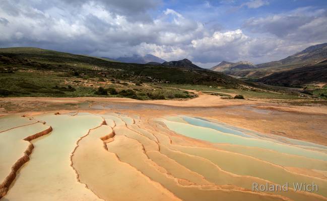 Badab-e Surt