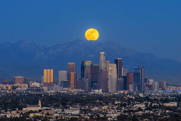 Moonrise over Los Angeles