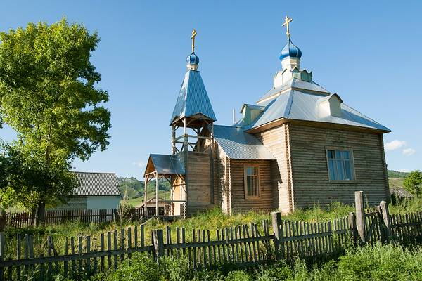 Wooden church in Altai. Russia. Церковь Троицы Живоначальной в Чёрном Ануе