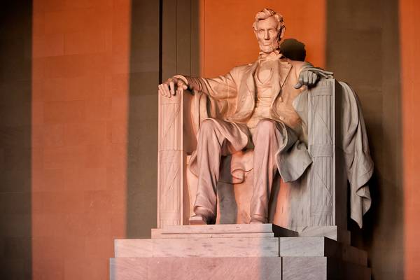 Lincoln Memorai at Sunrise