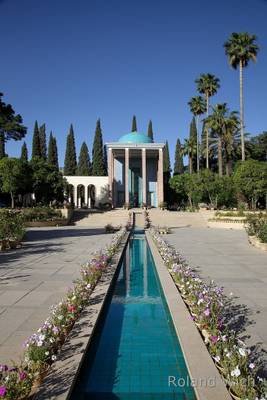 Shiraz - Tomb of Saadi