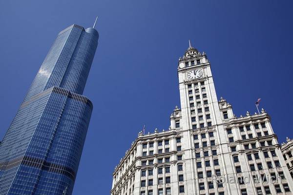 Chicago - Trump Tower and Wrigley Building