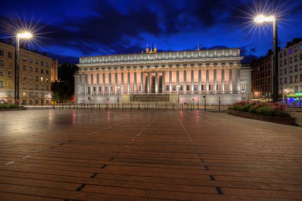 Palais de justice by night, Lyon [FR]