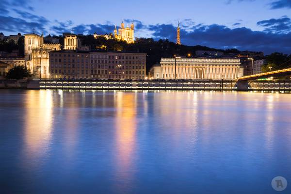 Vieux Lyon by night [FR]