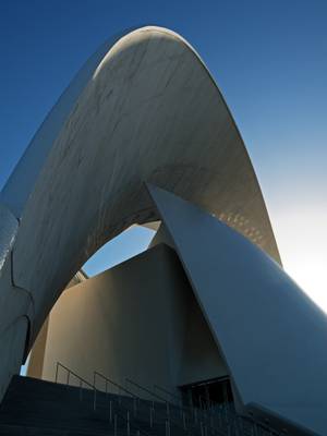 Variaciones Sobre un Edificio / Variations on a Building