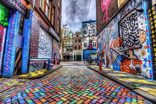 The multicoloured street
