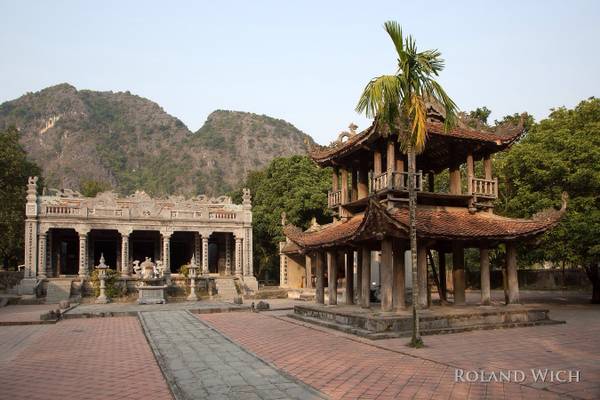 Temple near Tam Coc