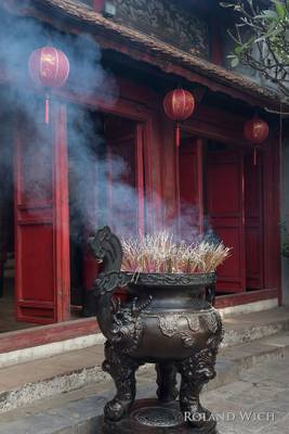 Hanoi - Incense