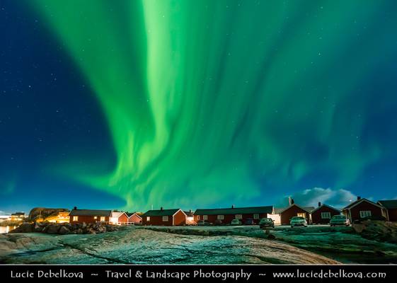 Norway - Lofoten - Moskenes - Aurora borealis - Northern light over Hamnoy