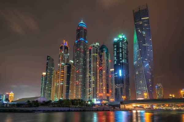 Cayan Tower - Dubai Marina