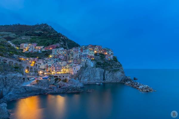 Manarola at blue hour [IT]