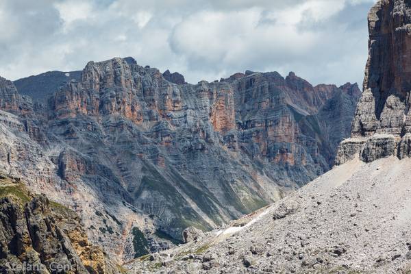 Val Travenanzes - vista dalla forcella di Averau