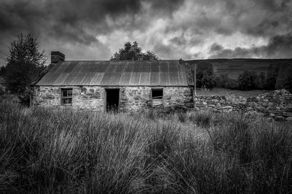 Cottage at Glen Roy