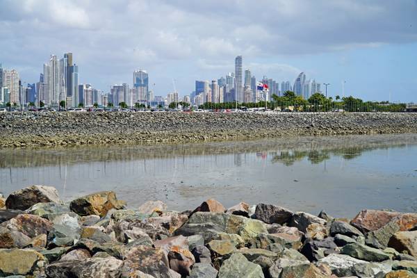 Cinta Costera III & Panama City skyline