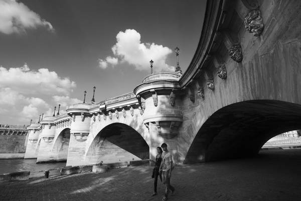 Pont Neuf, oldest bridge of Paris