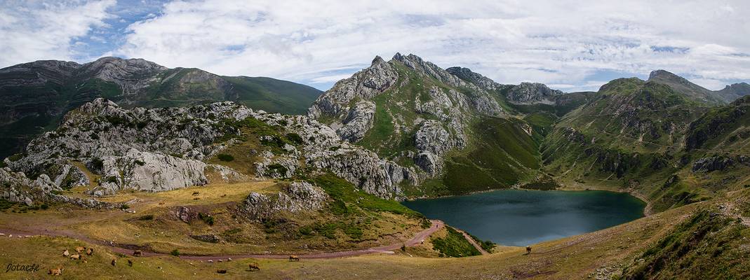 Lago de La Cueva