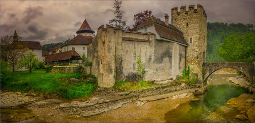 Zwingen castle