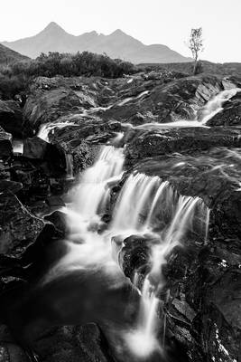 Sligachan Waterfall Mono