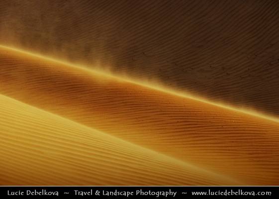 Oman - Wind in Wahiba Sands Dunes