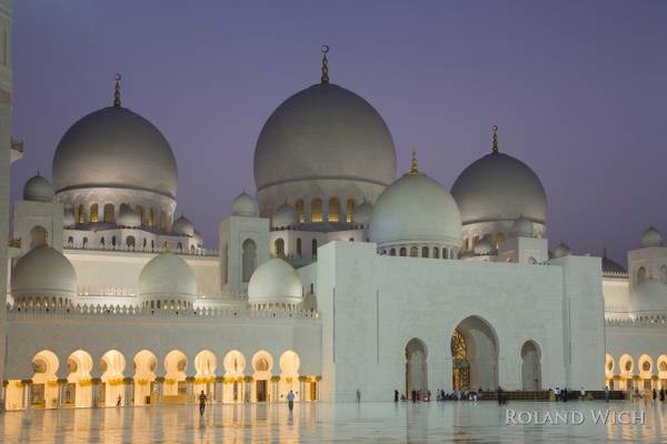 Abu Dhabi - Sheikh Zayed Mosque