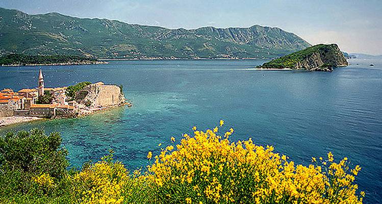 Budva in spring2