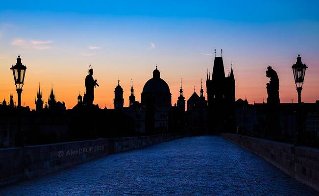 _MG_4591_web -  The Charles Bridge skyline low key