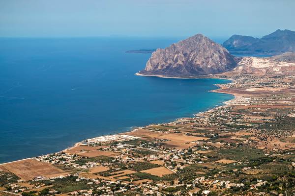Sicilia e il Golfo di Bonagìa
