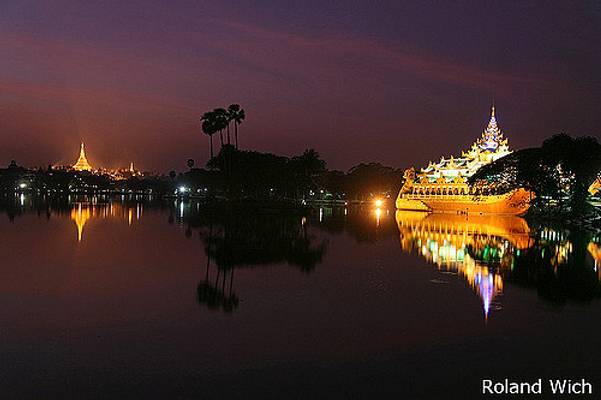 Yangon - Shwedagon Pagoda and Karaweik Palace