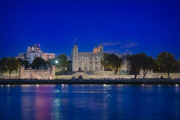 Tower of London & Blue Hour