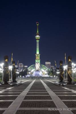 Ashgabat - Independence Monument