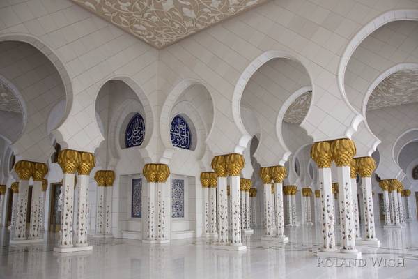 Abu Dhabi - Sheikh Zayed Grand Mosque