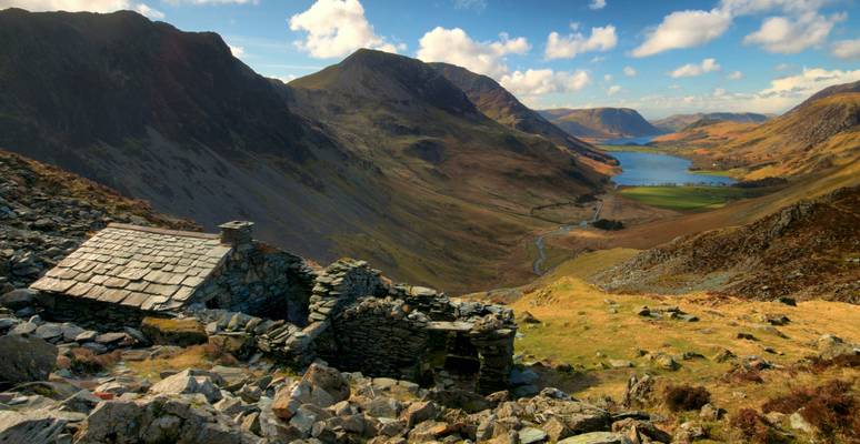 Warnscale Bothy and Buttermere view