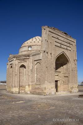 Konye-Urgench - Najm-ad-Din al-Kubra Mausoleum
