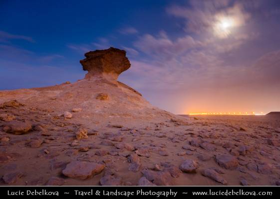 Qatar - Bir Zekreet Desert Rock Full Moon Night