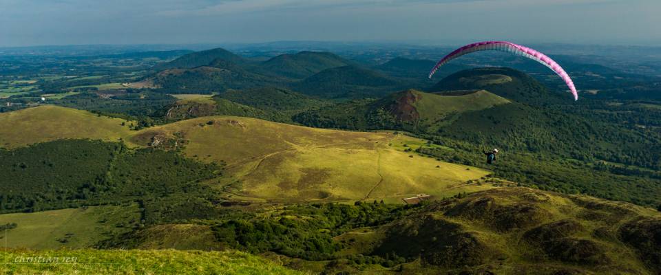 Puy de Dôme, vue sur les volcans d'Auvergne