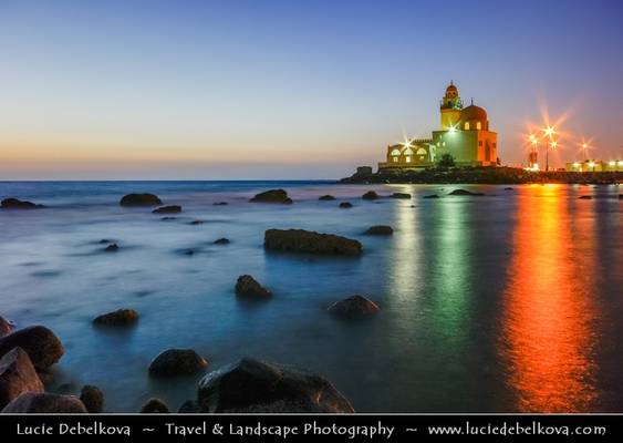 Saudi Arabia - Jeddah - Mosque on the Corniche of the Red Sea during Dusk - Twilight - Blue Hour - NIght