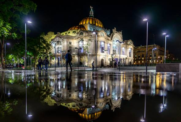Double vision, Mexico