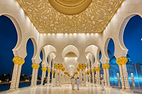 Sheikh Zayed Grand Mosque - corridors