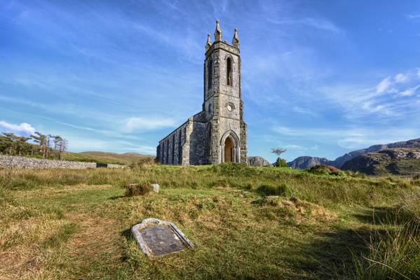Old Dunlewey Church & Graveyard - Donegal