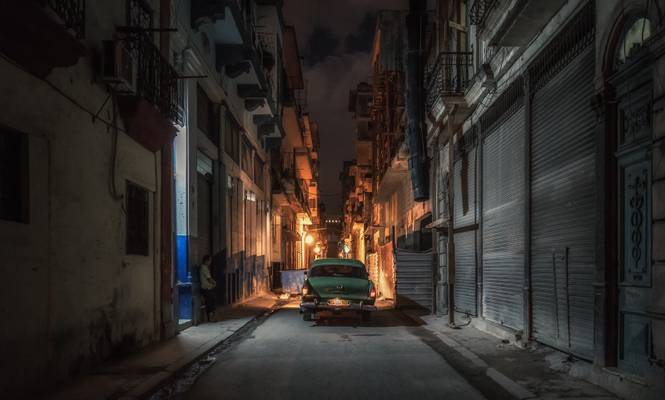 Havana streets at night
