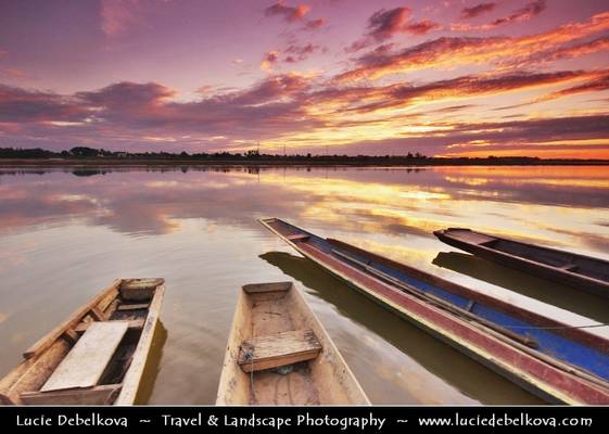 Laos - Vientiane - Sunset over magectic Mekong river
