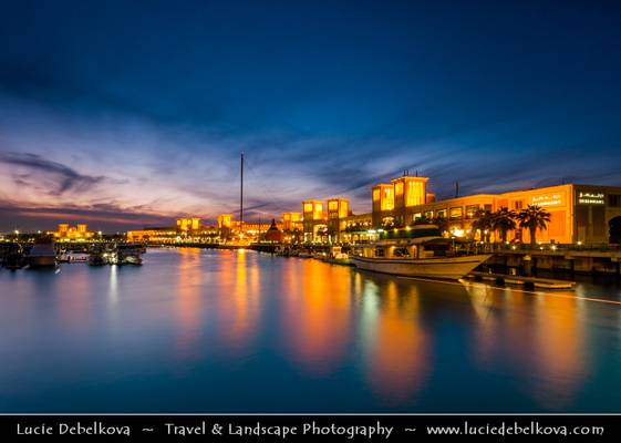 Kuwait - Places to shop - Souq Sharq after Sunset